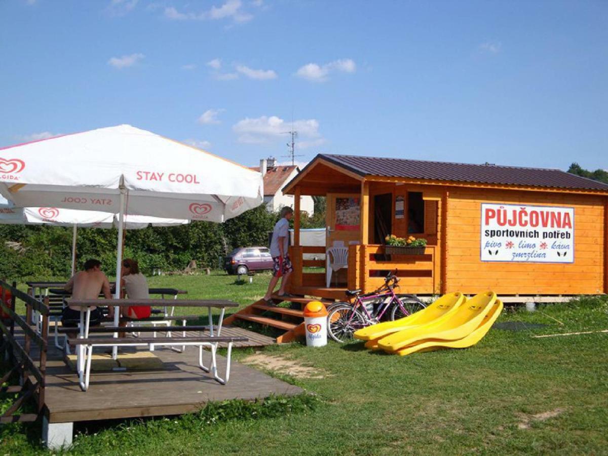 Hotel Mobilheimy Camp Vyrovice Exterior foto